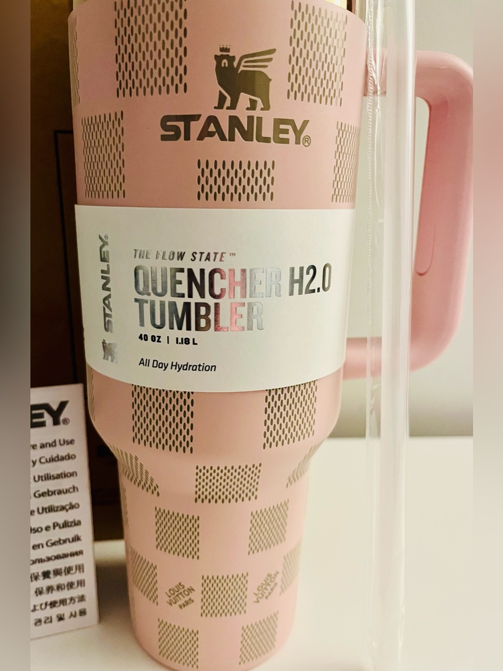 Stanley Quencher H2.0 Tumbler 40oz  - Light Pink - Picture 2 of 5